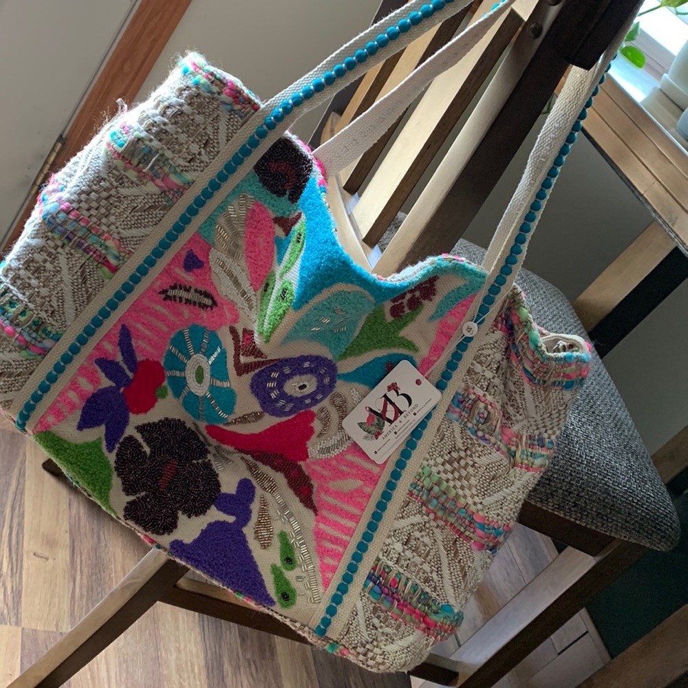 🌊 NWT, America and Beyond beach bag! 🌴